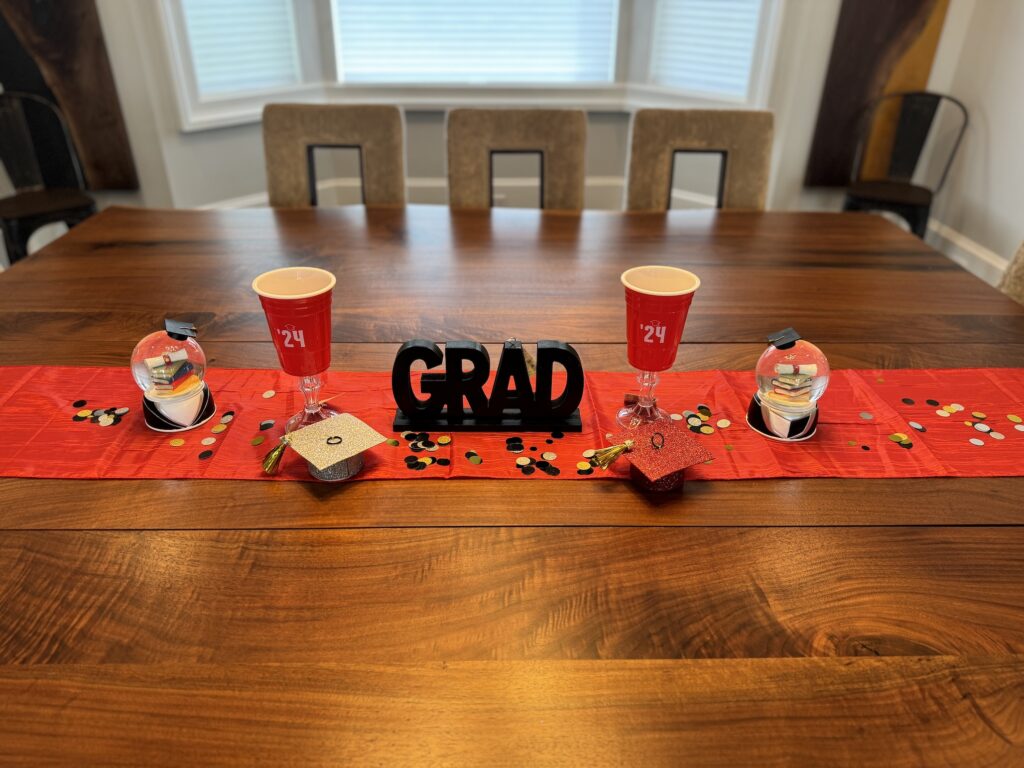High School, College, Elementary, Pre-k, Graduation tableskit, Red colorful table runner with a sign that says "Grad"